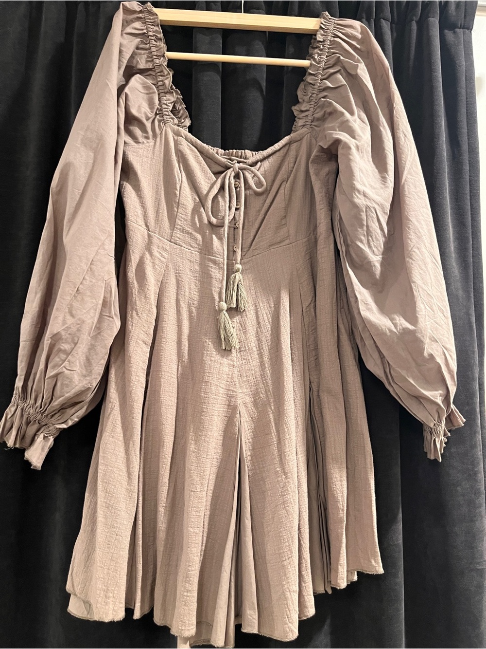 Chelsea & Violet Boho Taupe Mini Dress | Medium |100% Cotton | Puff Sleeve Lined